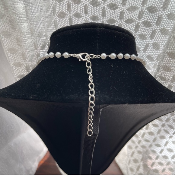 Beaded Silver Butterfly Necklace - Picture 3 of 3